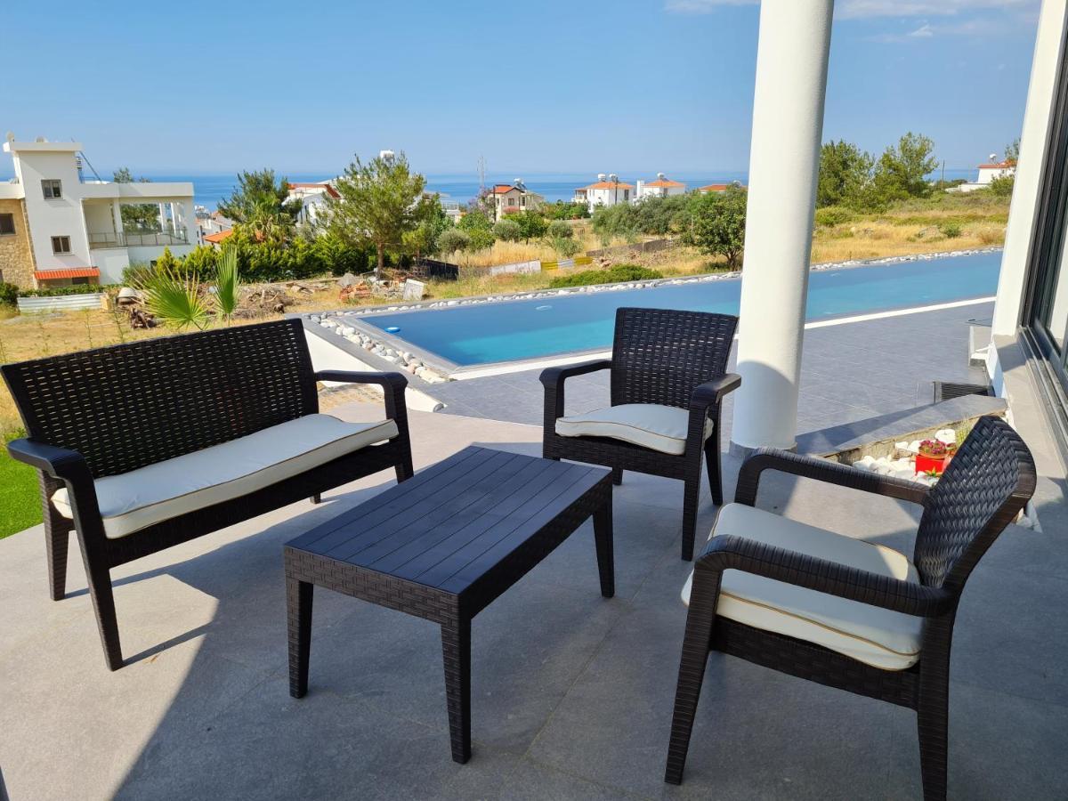 Superior Villa Between The Mountain And The Sea 4+1 Agios Epiktitos エクステリア 写真